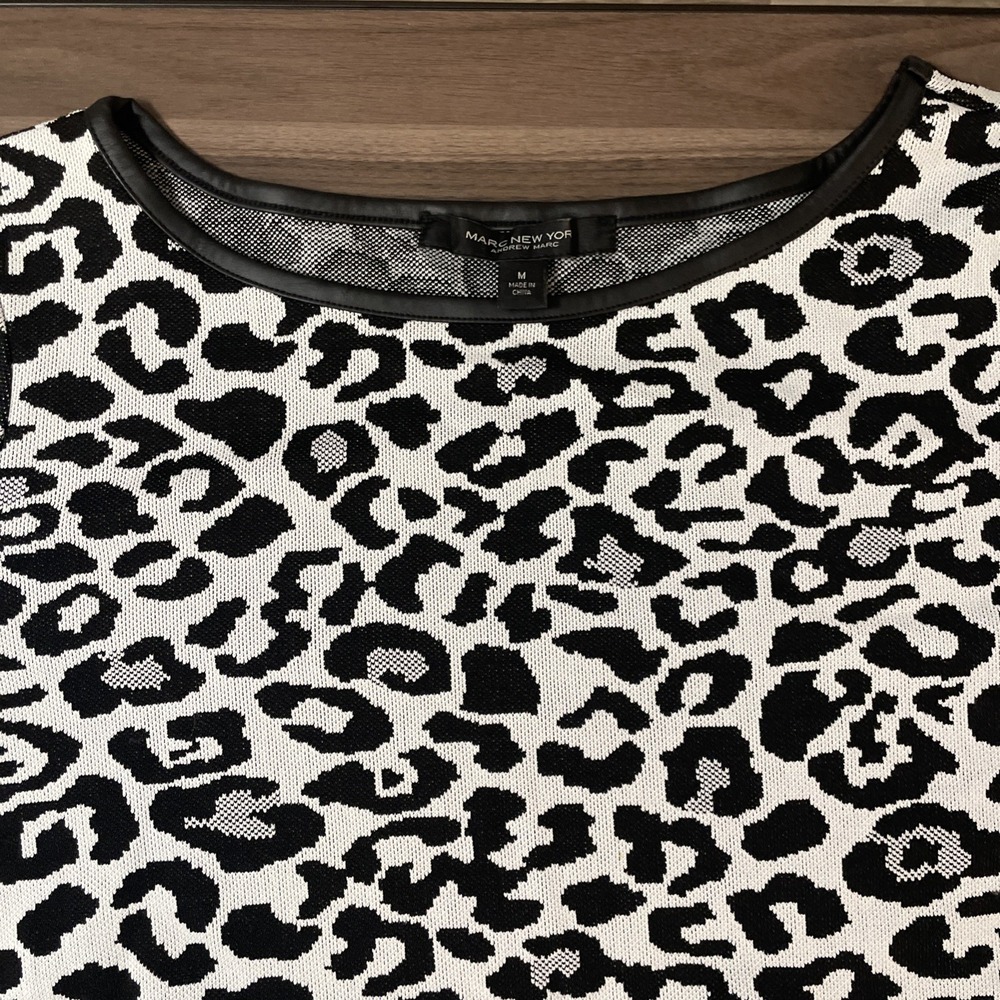 Marc New York Animal Print Top Faux Leather Trim Sz M - Picture 2 of 9